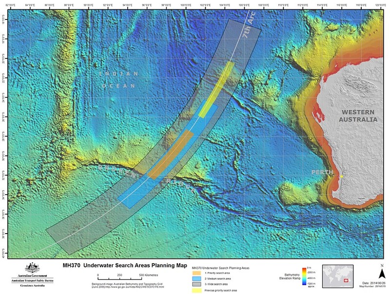 Thay hai vat the nghi manh vo cua MH370 duoi day bien-Hinh-3